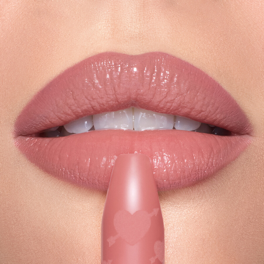 lÁpiz labial efecto amor pillow talk