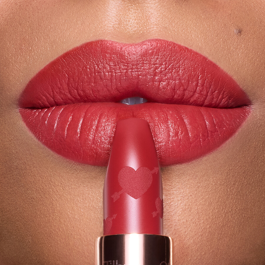 lÁpiz labial efecto amor pillow talk