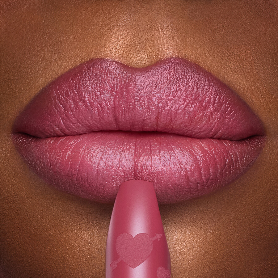 lÁpiz labial efecto amor pillow talk